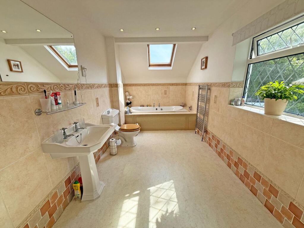 Additional image 15 of Haslucks Green Road, Majors Green, Shirley, B90 1DE