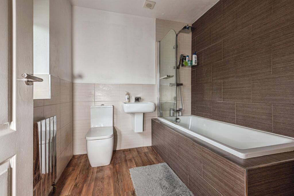 Additional image 11 of Wroe Place, Wyke, Bradford