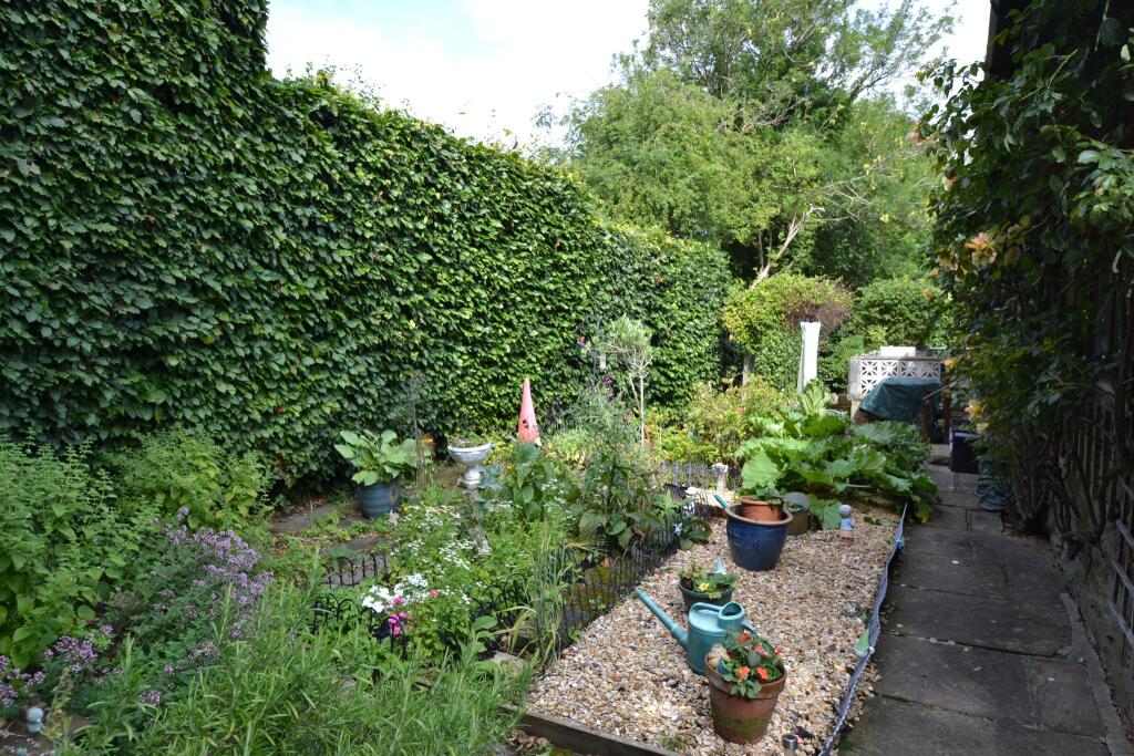 Additional image 28 of Ballantyne Road, Thackley,