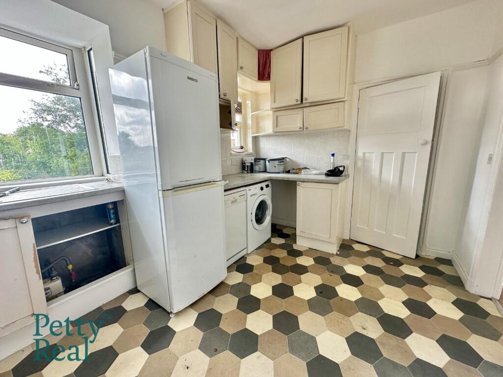 Additional image 9 of Wheatley Lane Road, Fence