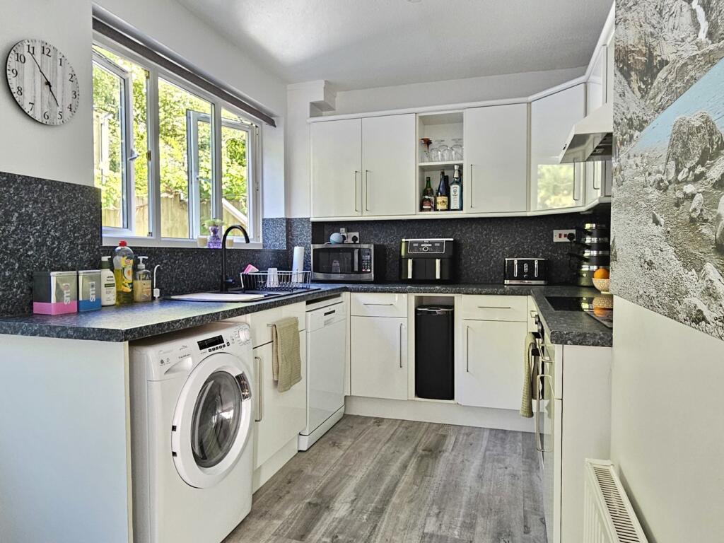 Additional image 4 of Hamlyn Road, Glastonbury, BA6