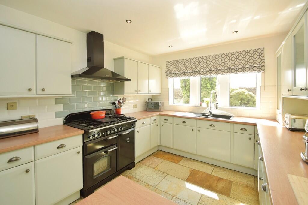 Additional image 6 of Turf Lane, Cullingworth