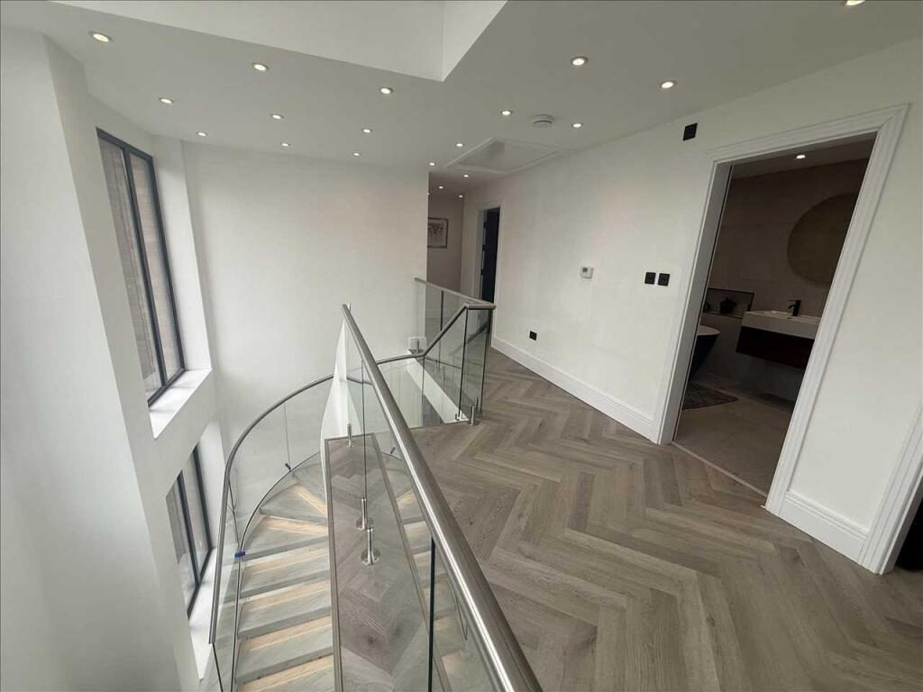 Additional image 15 of Whitefields Road, Solihull