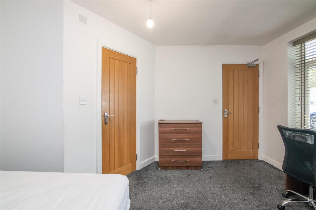 Additional image 24 of Farm Close, Solihull