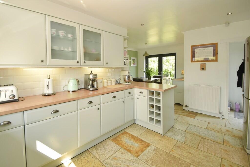 Additional image 7 of Turf Lane, Cullingworth