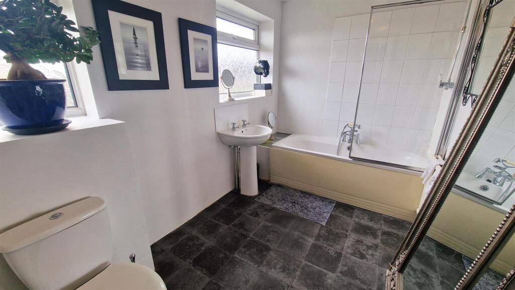 Additional image 12 of West Drive, Bonehill, Tamworth