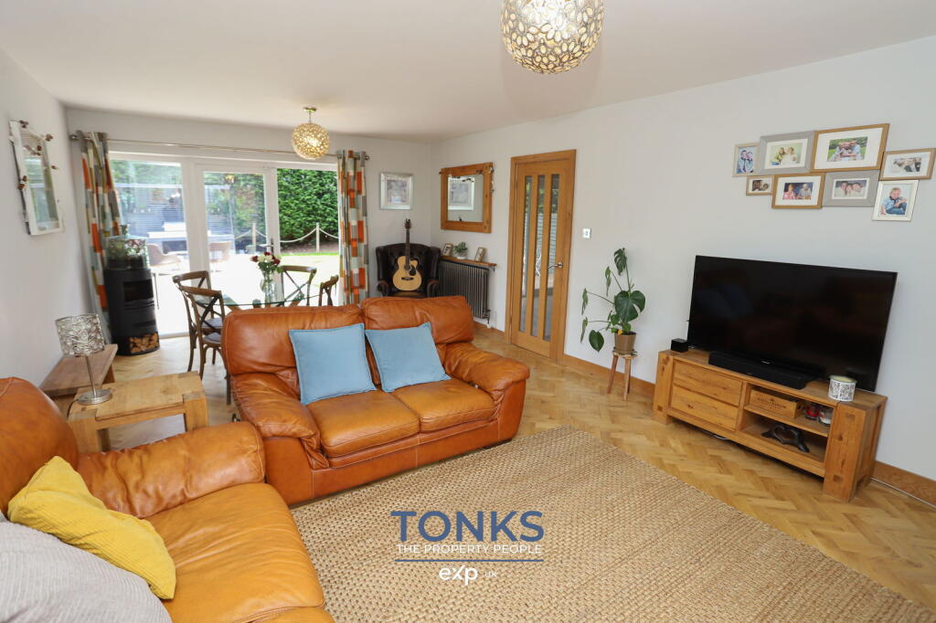 Additional image 7 of Merton Close, Oldbury, B68 8NG