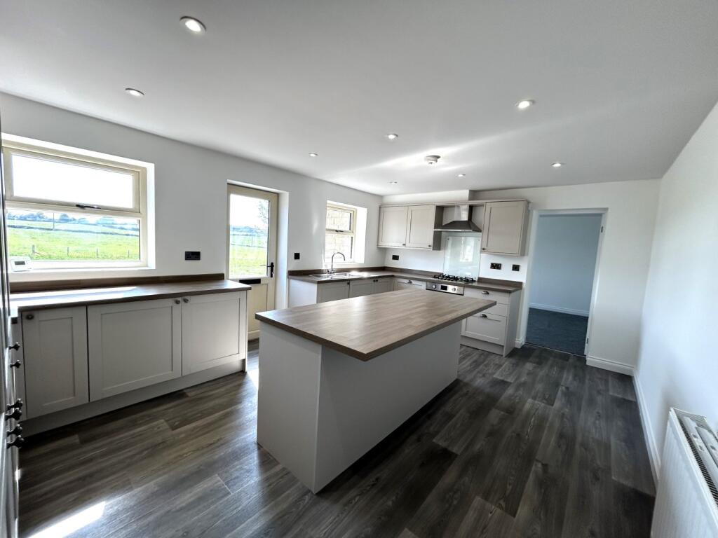 Additional image 3 of Old Hart Soil Farm Yard, Highmoor Lane, Cleckheaton, BD19