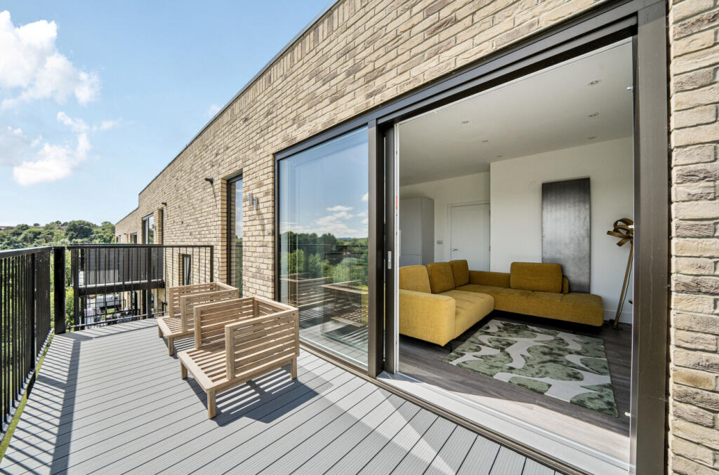 2 Writers Close , Frome, Frome, BA11