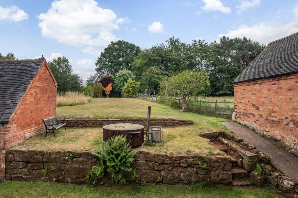 Additional image 24 of Valley Road, Bournheath, Bromsgrove, Worcestershire, B61