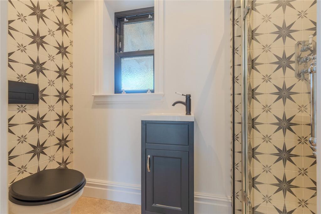 Additional image 26 of Impressive New Home in Holcombe –  Late Summer Completion