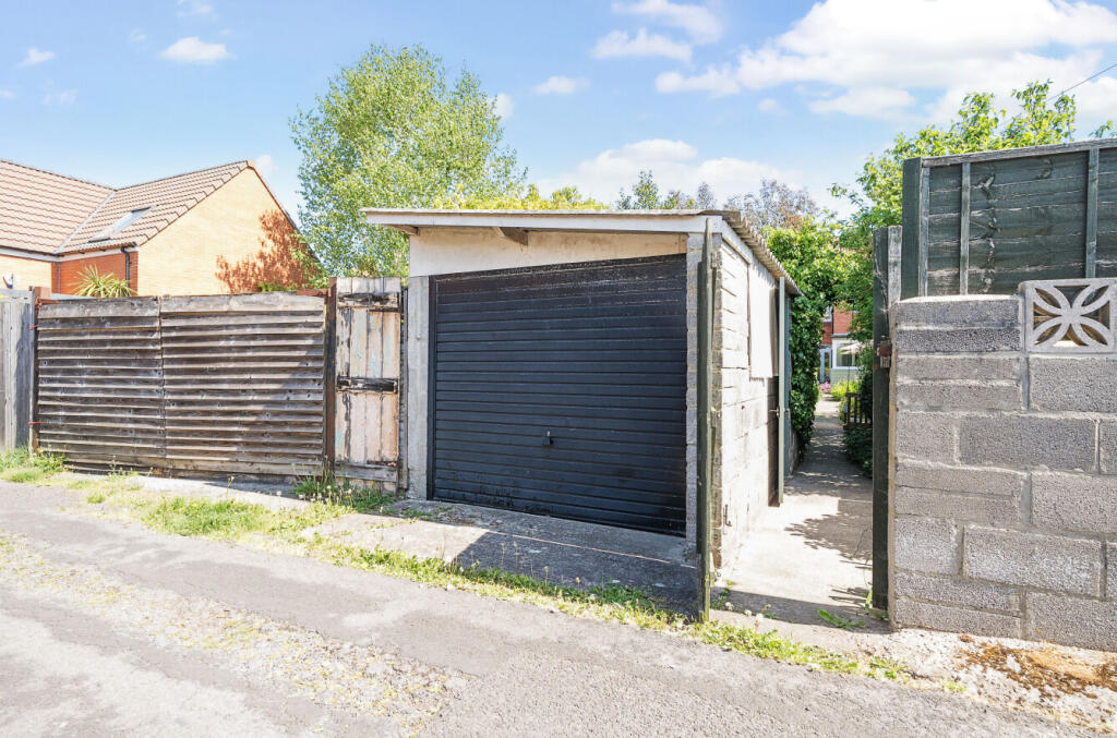 Additional image 8 of Norbins Road, Glastonbury, BA6