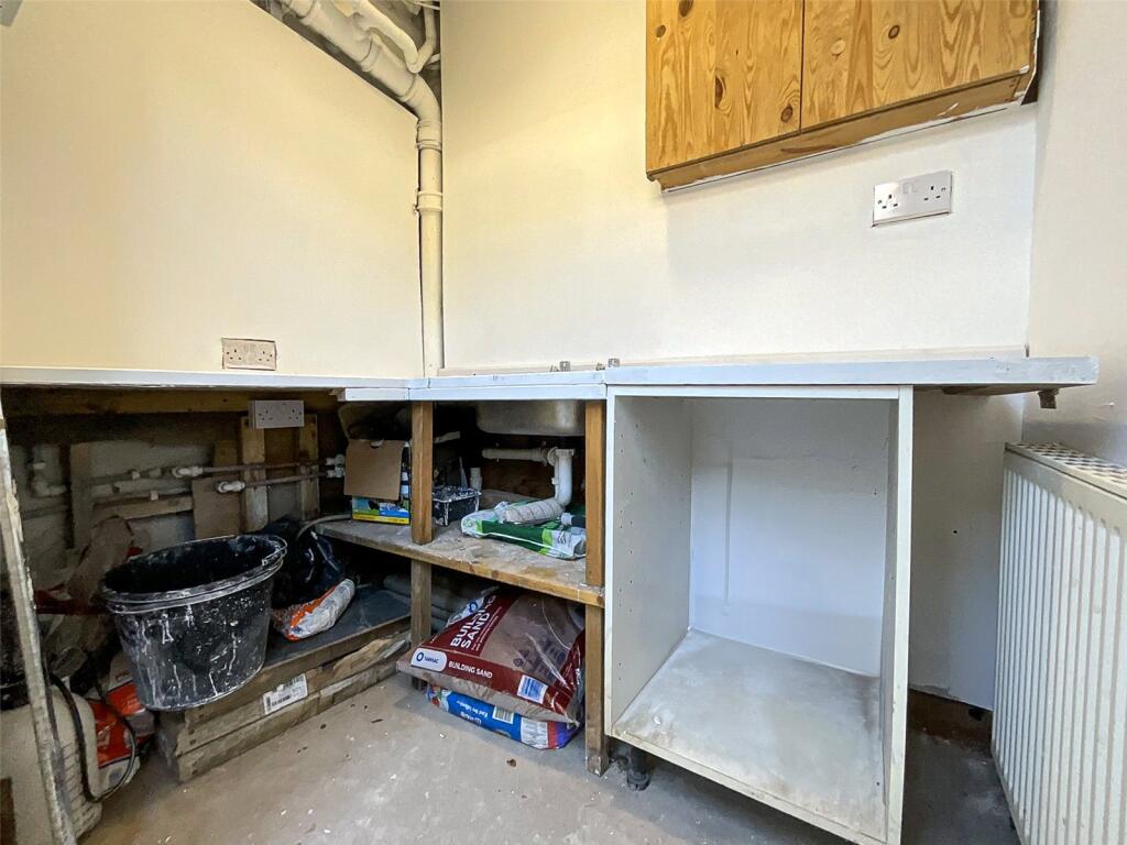 Additional image 20 of Shakespeare Close, Tamworth, Staffordshire, B79