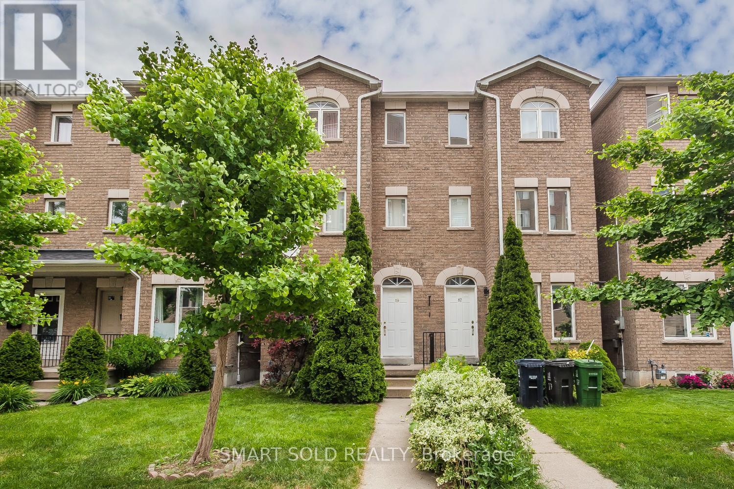 Property image for 19 TRENT AVENUE|Toronto (East End-Danforth), Ontario M4C5C6