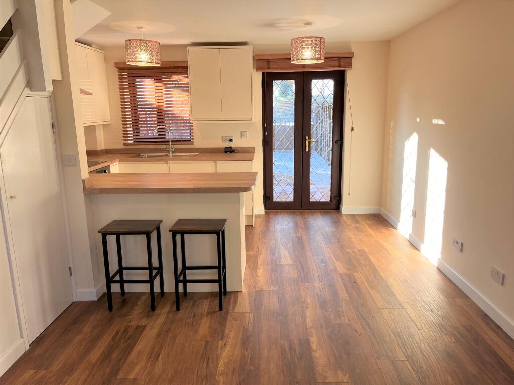 Additional image 2 of Willow Close, Alcester, B49