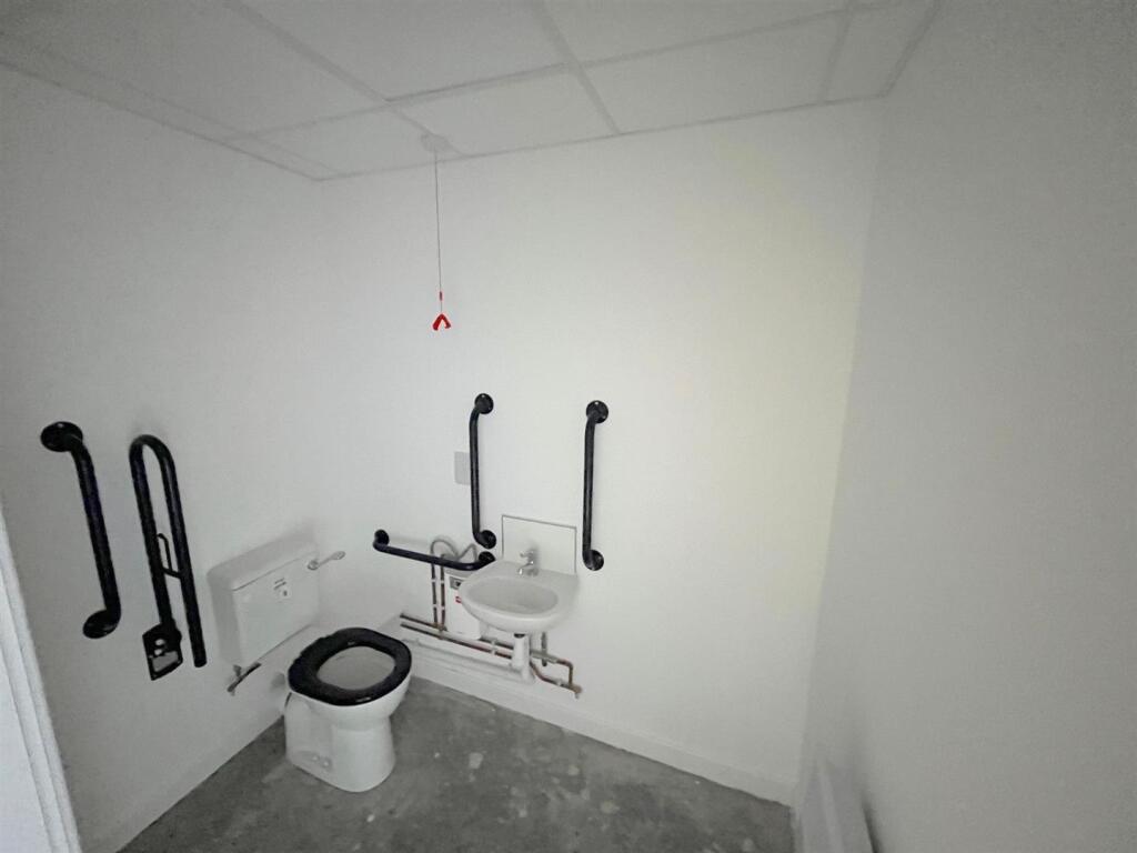 Additional image 8 of Tything Road East, Alcester, Warwickshire B49 6GN