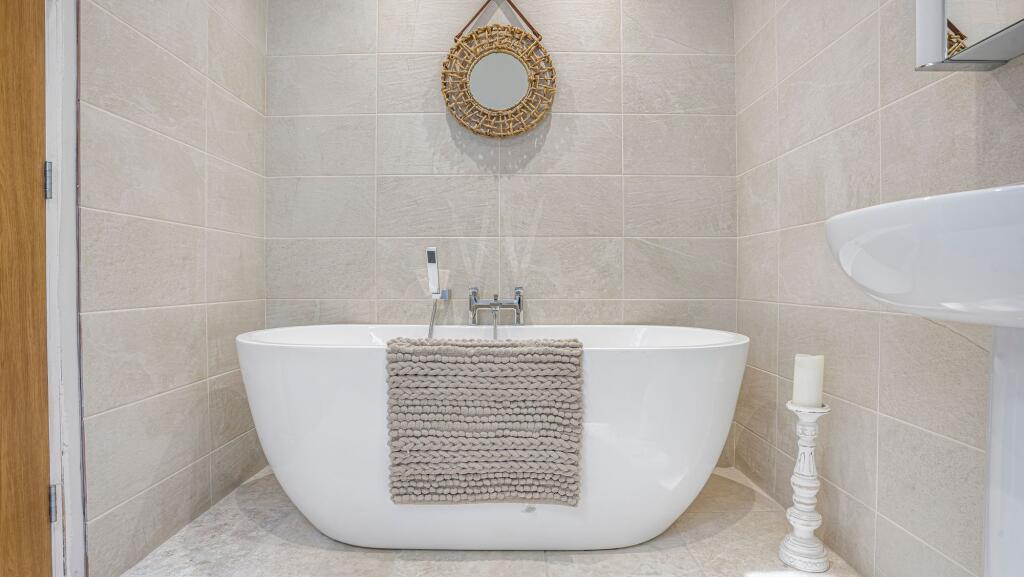 Additional image 34 of Oak View Rise, Four Oaks, B75