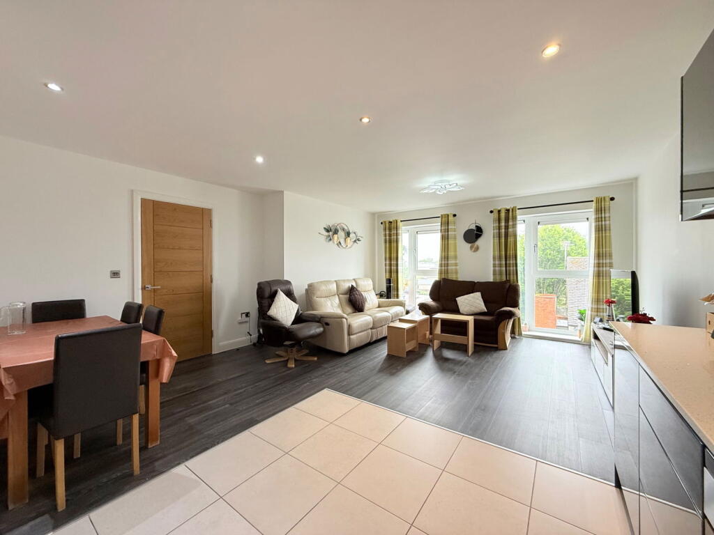 Additional image 6 of Oakview, Richard Lewis Way, Shirley, West Midlands, B90 3FX