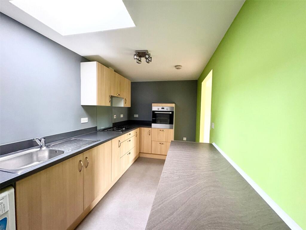 Additional image 3 of Freehold - Two-bed Apartment with Garage & Parking in Wells