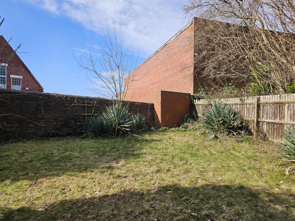 Additional image 12 of Church View Drive, Cradley Heath