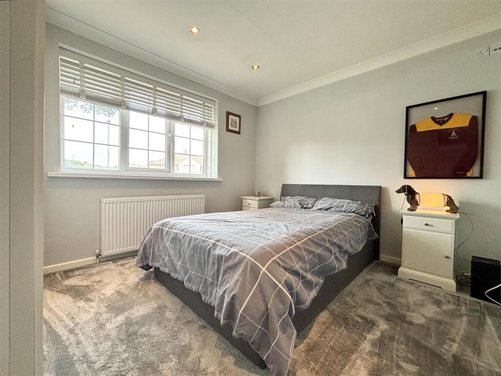 Additional image 15 of Greenside Lane, Cullingworth