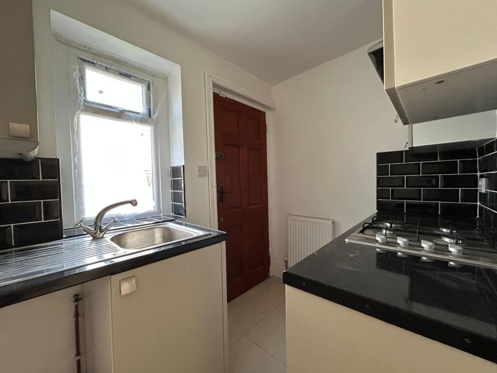 Additional image 5 of Town Gate, Wyke, Bradford, BD12