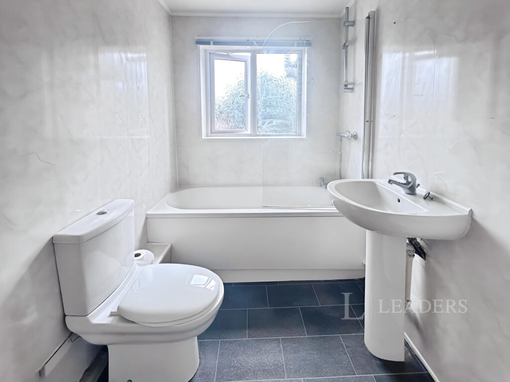 Additional image 5 of Hewell Road, B97