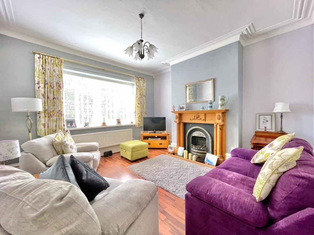 Additional image 6 of Bradford Road, Birkenshaw