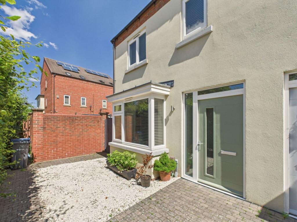 Cofton Park Drive, Rednal, B45