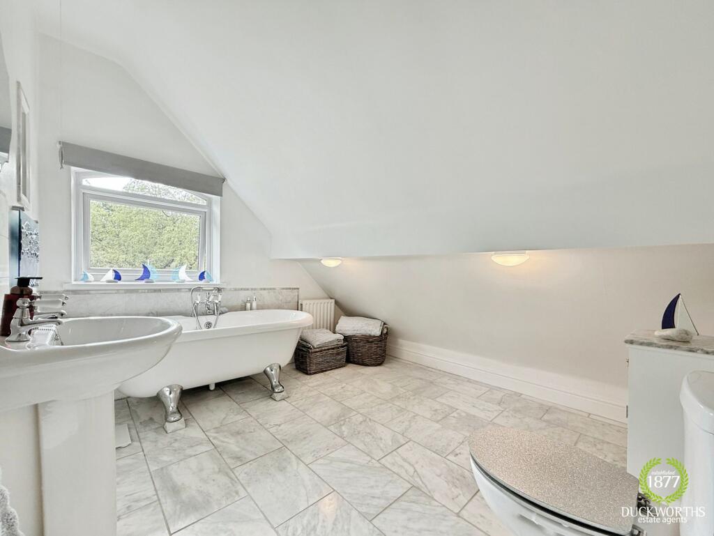 Additional image 28 of Earnsdale Avenue, Darwen, BB3