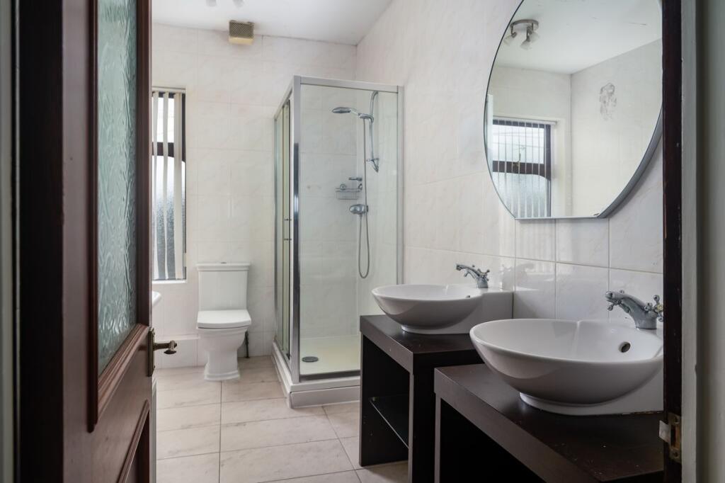 Additional image 17 of Whitehall Road, Drighlington