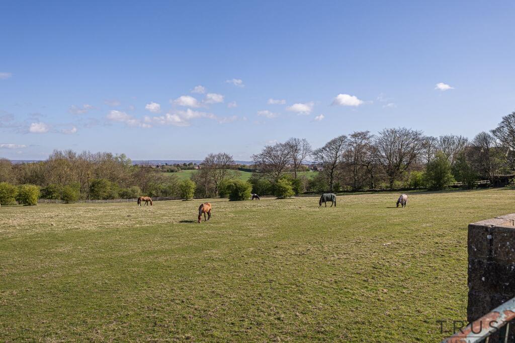 Additional image 70 of Wakefield Road, Drighlington, BD11