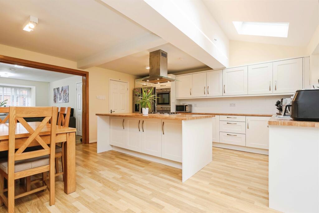 Additional image 8 of Finwood Close, SOLIHULL