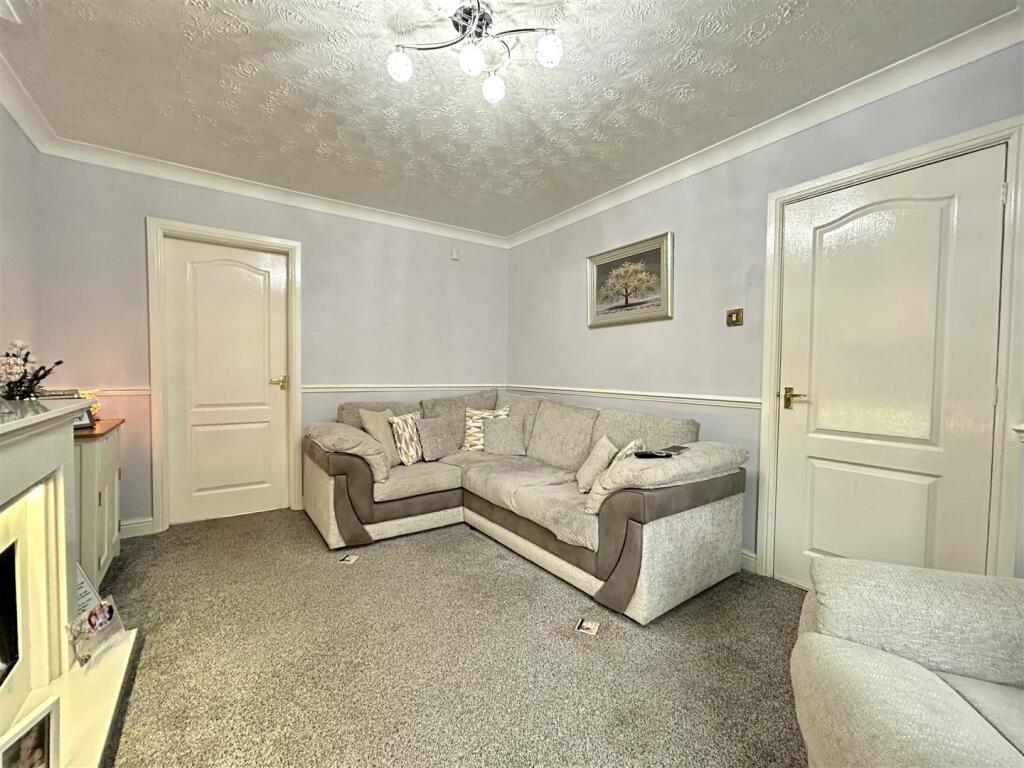 Additional image 5 of Clent Hill Drive, Rowley Regis