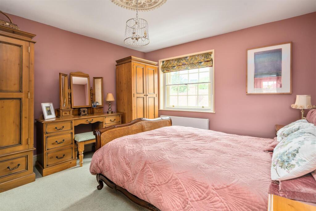 Additional image 22 of Freeman House, 239 High Street, Henley-In-Arden