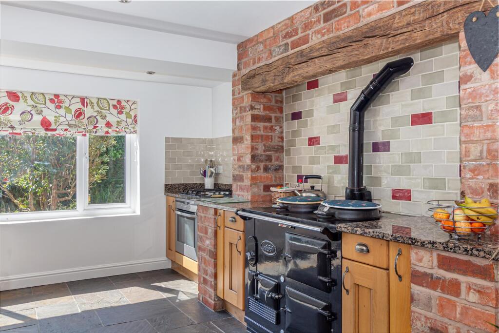 Additional image 8 of Droitwich Road, Hanbury, Bromsgrove