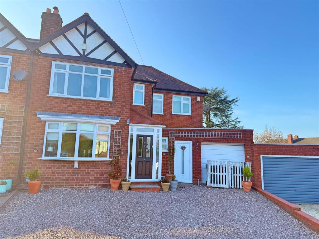 Clarence Gardens, Four Oaks, Sutton Coldfield