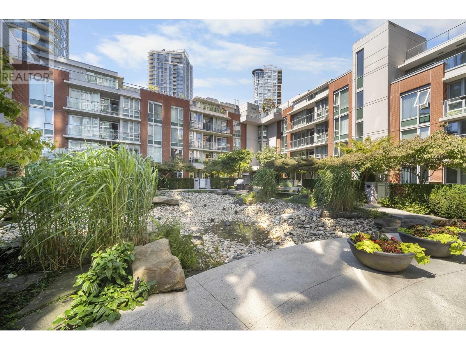 501 618 ABBOTT STREET|Vancouver, British Columbia V6B0C1