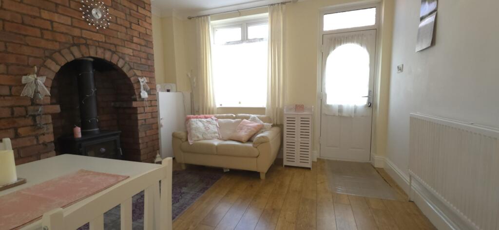 Additional image 7 of Tamworth Road, Two Gates, Tamworth, B77