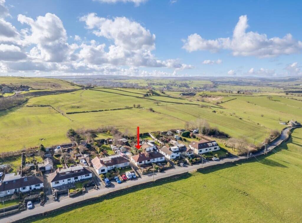 Additional image 65 of Moor View Drive, Bingley