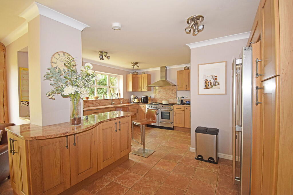 Additional image 5 of 59 Appletrees Crescent, Woodland Grange, Bromsgrove, B61 0UD