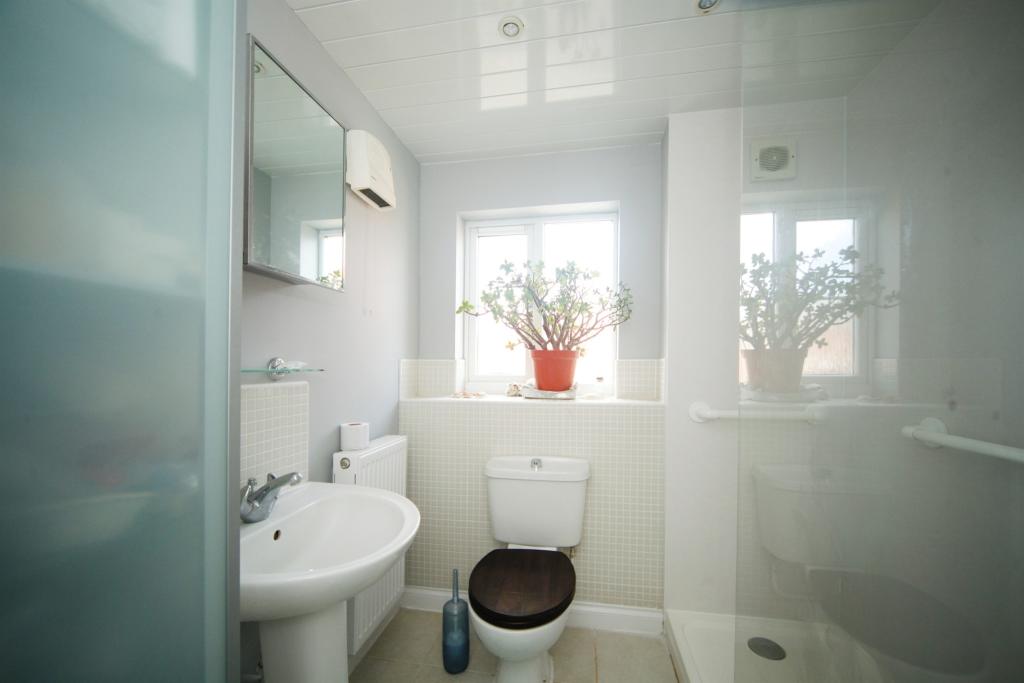 Additional image 9 of Merevale Way, Yeovil