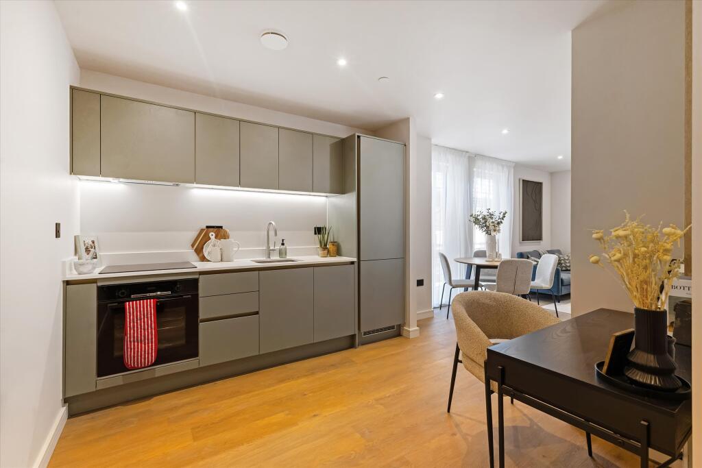 Additional image 3 of The Willows, Windsor Bridge Road, Bath, BA2 3AY