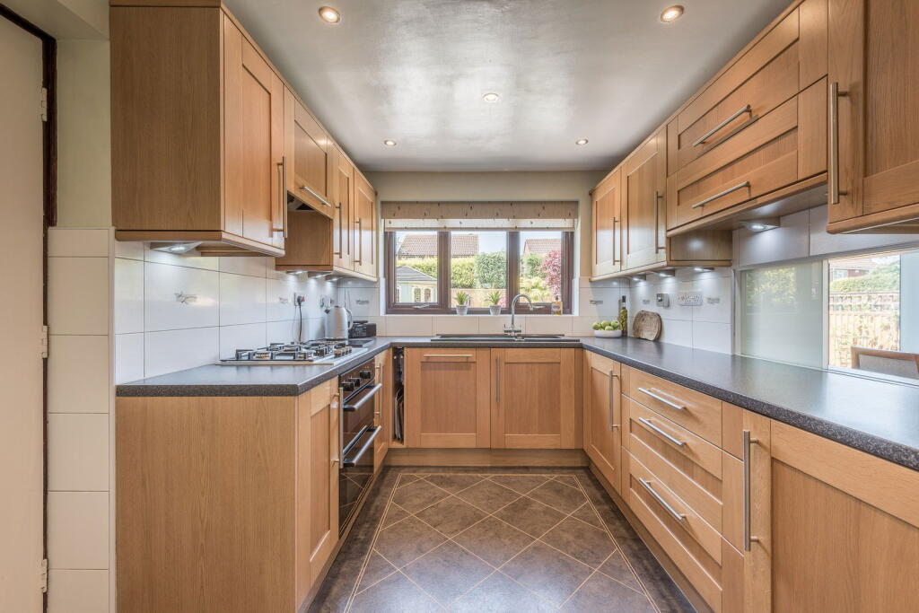 Additional image 16 of Foxlands Drive, Sutton Coldfield, B72 1YZ