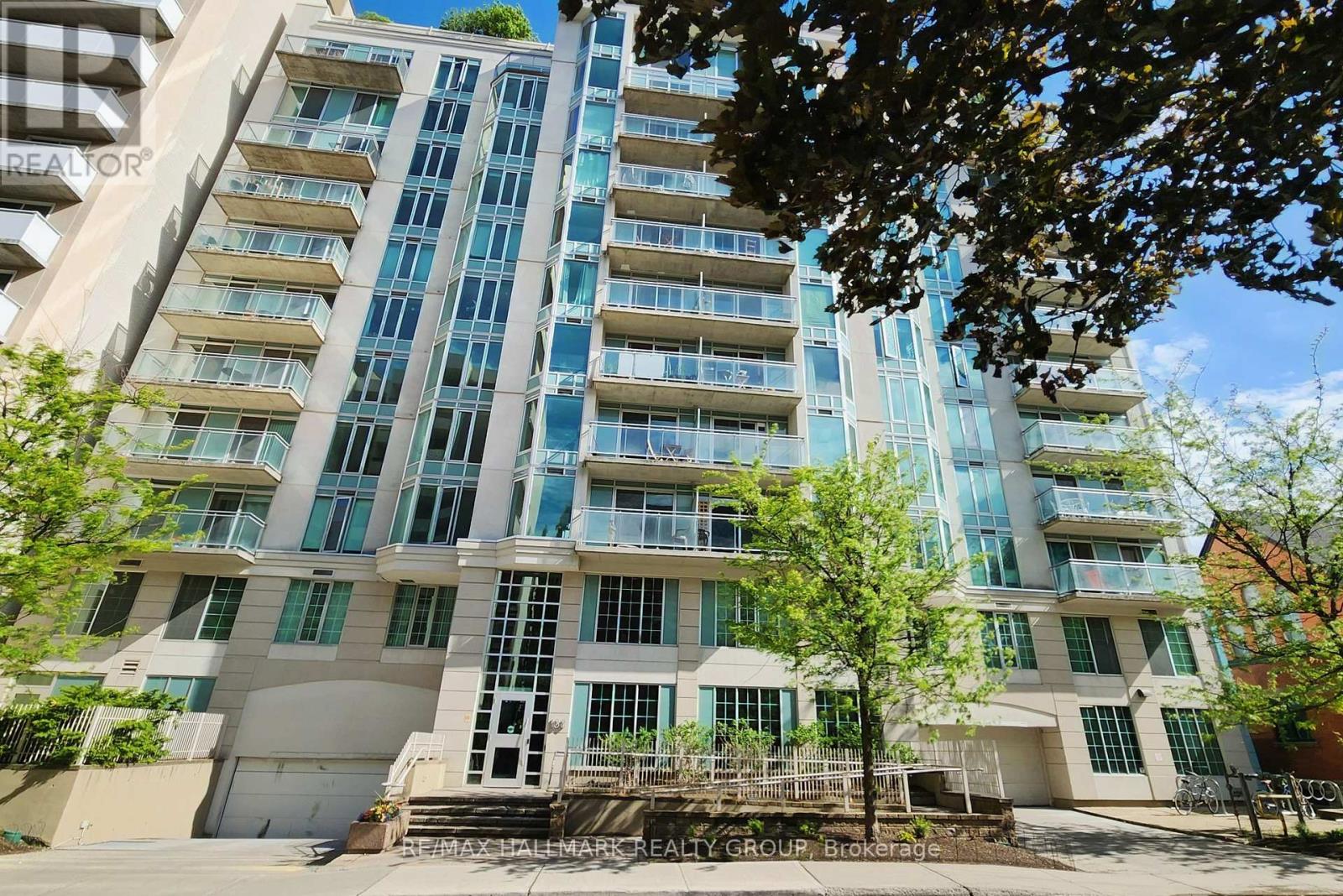 Primary image of 209 - 138 SOMERSET STREET W|Ottawa, Ontario K2P0A3