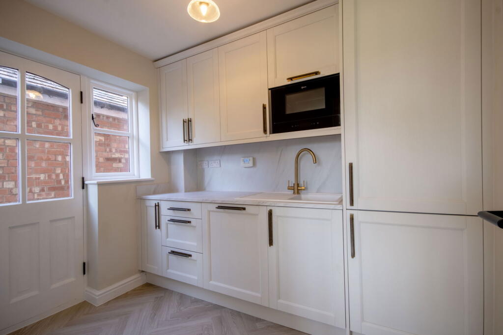 Additional image 11 of Henley Road, Henley-in-arden, B95 5NN