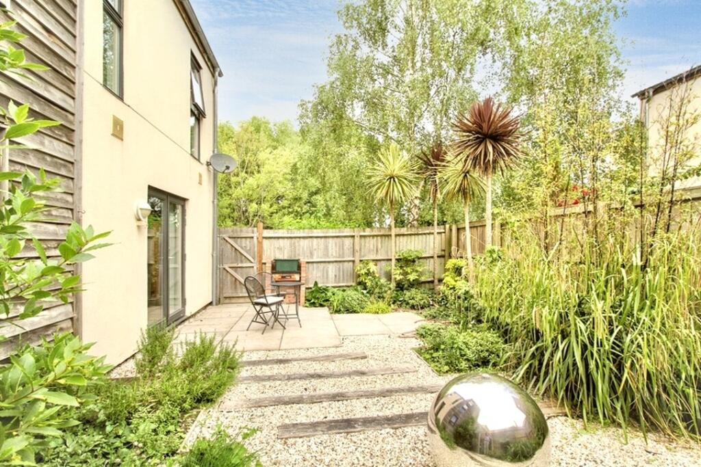 Additional image 14 of Elgin Grove, Street