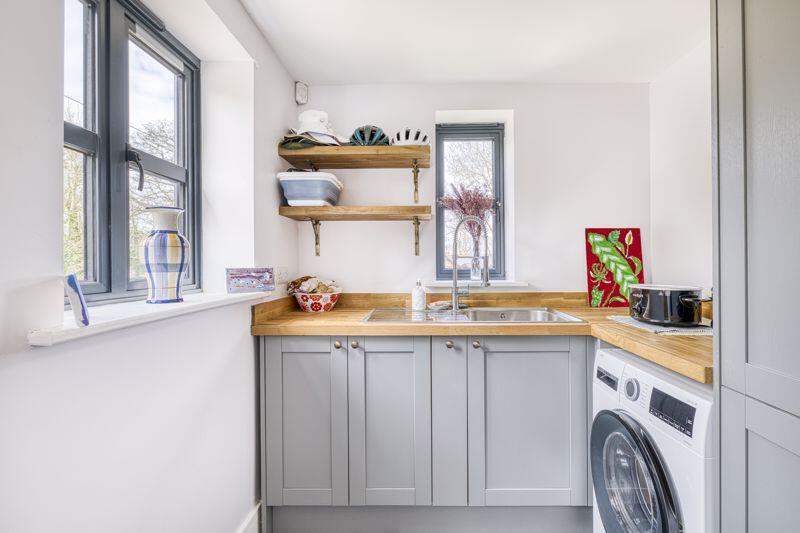 Additional image 9 of Modern three bedroom cottage in popular village