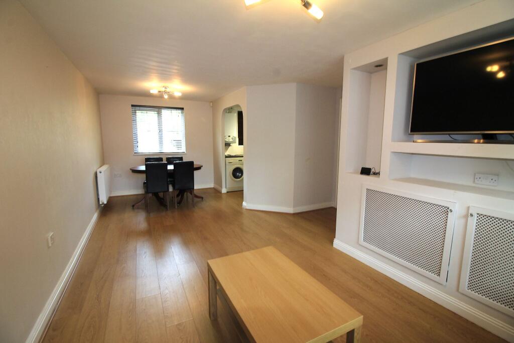 Laxton Grove, Solihull, B91