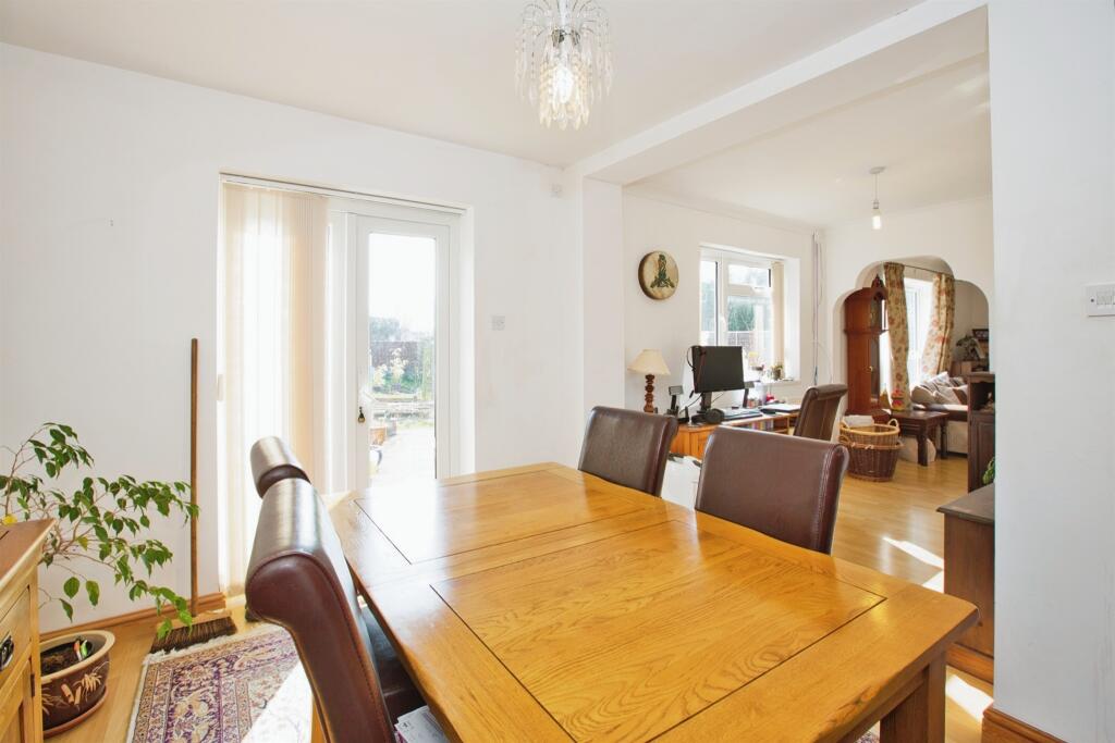 Additional image 5 of Roe Avenue, Houndstone, Yeovil